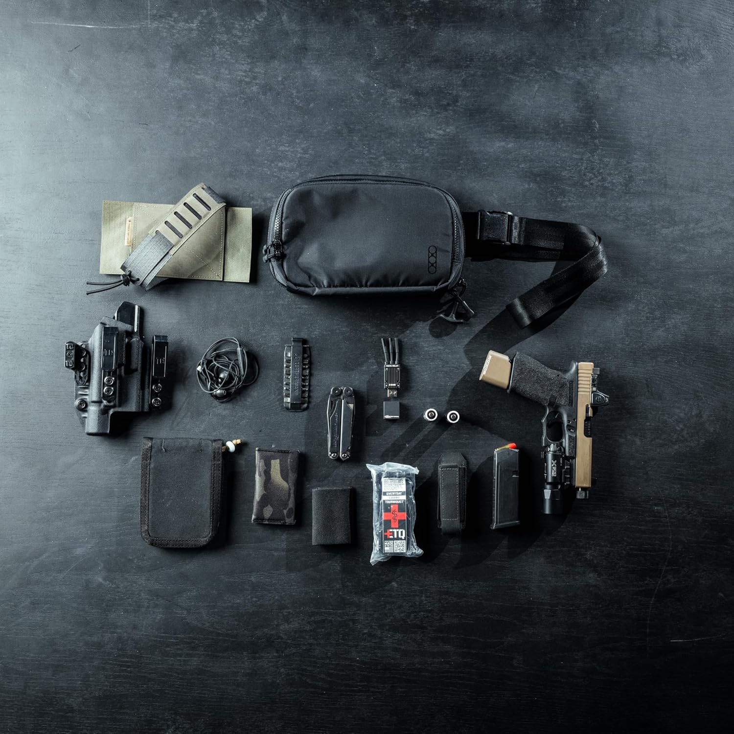 Eberlestock Fade Flex - Concealed Carry Waist Bag - Tactical Men's Fanny Pack with Adjustable Waist Belt - 10” W x 6”H x 3” D